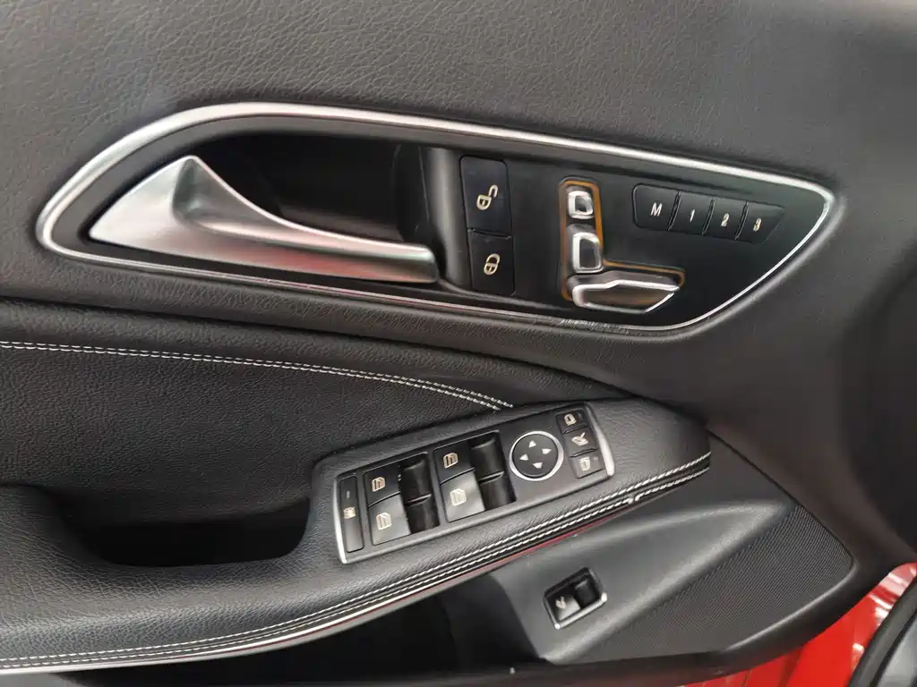 Mercedes-Benz CLA (Import) — миниатюра 11