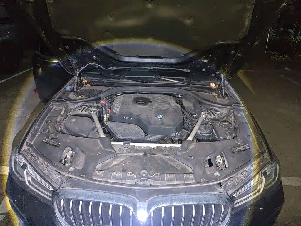 BMW 5 Series — миниатюра 17