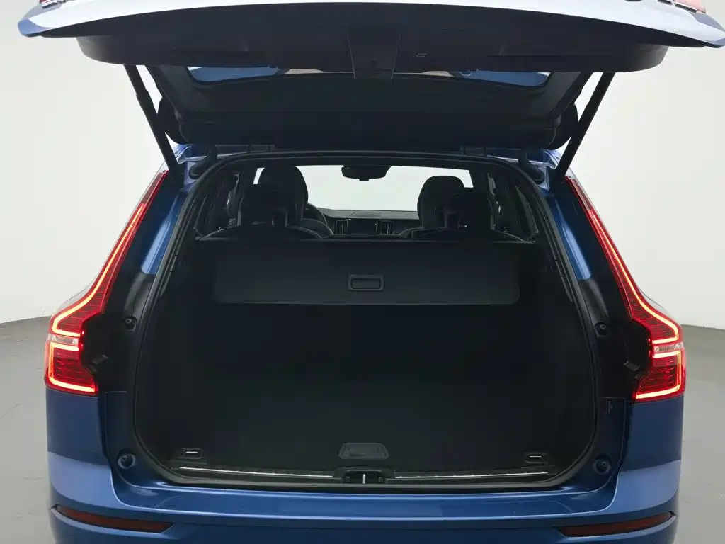Volvo XC60 — миниатюра 16