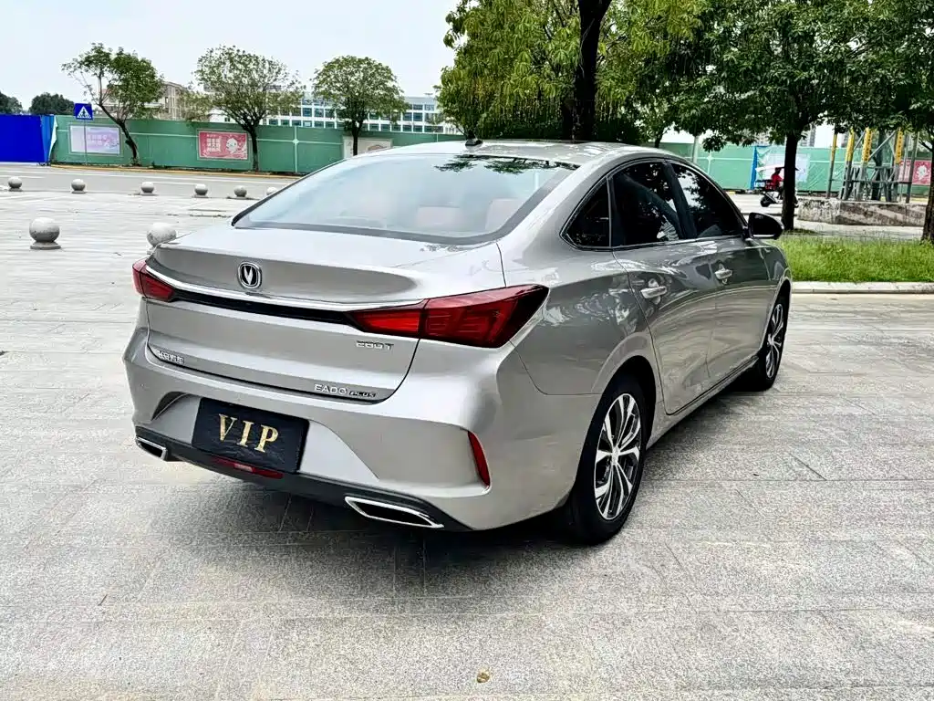 Changan Eado — миниатюра 9