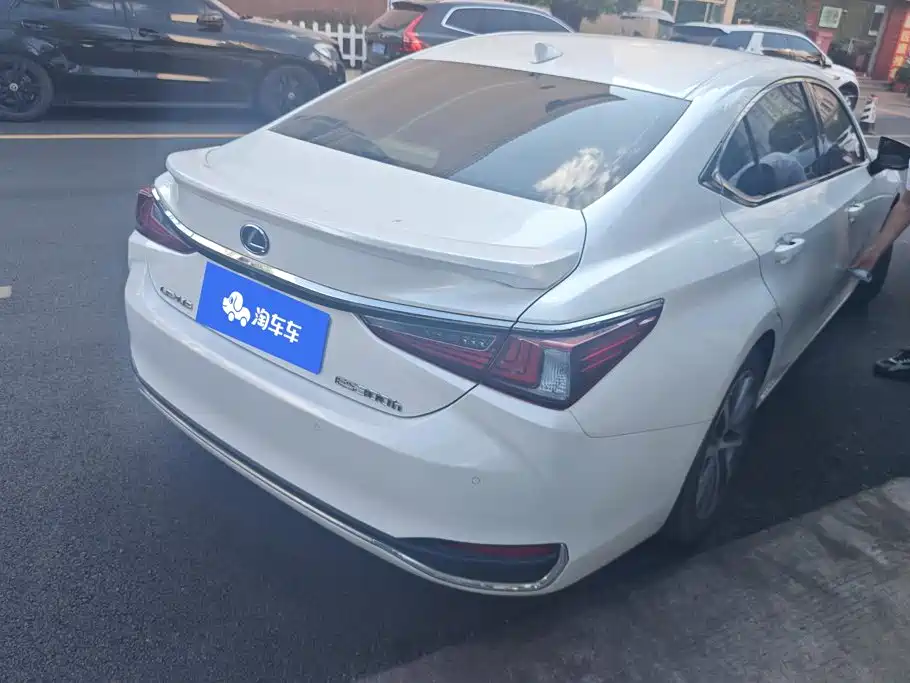 Lexus ES — миниатюра 3