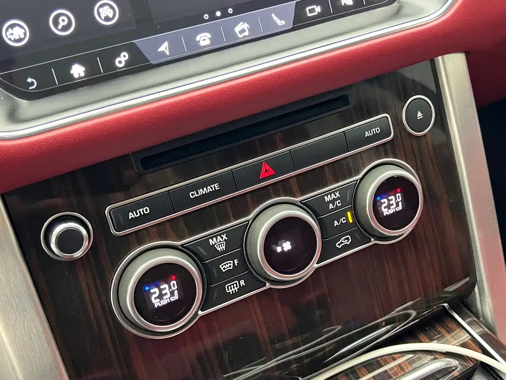Land Rover Range Rover — миниатюра 15