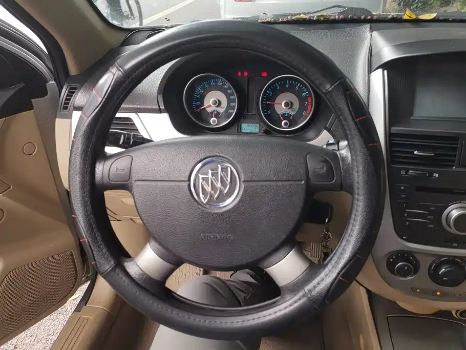 Buick Excelle — миниатюра 15