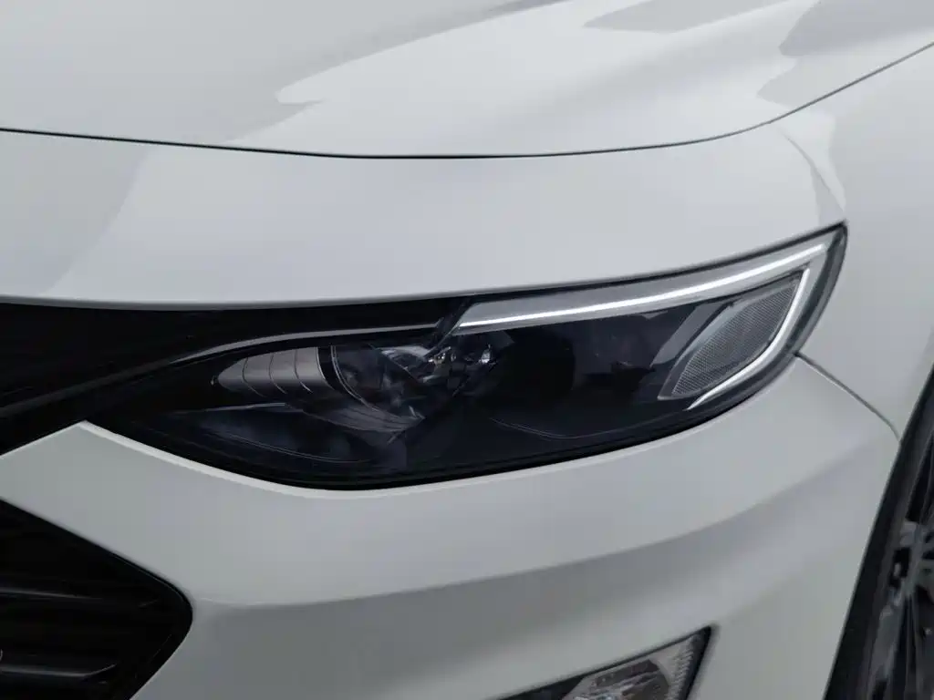 Chevrolet Malibu XL — миниатюра 7