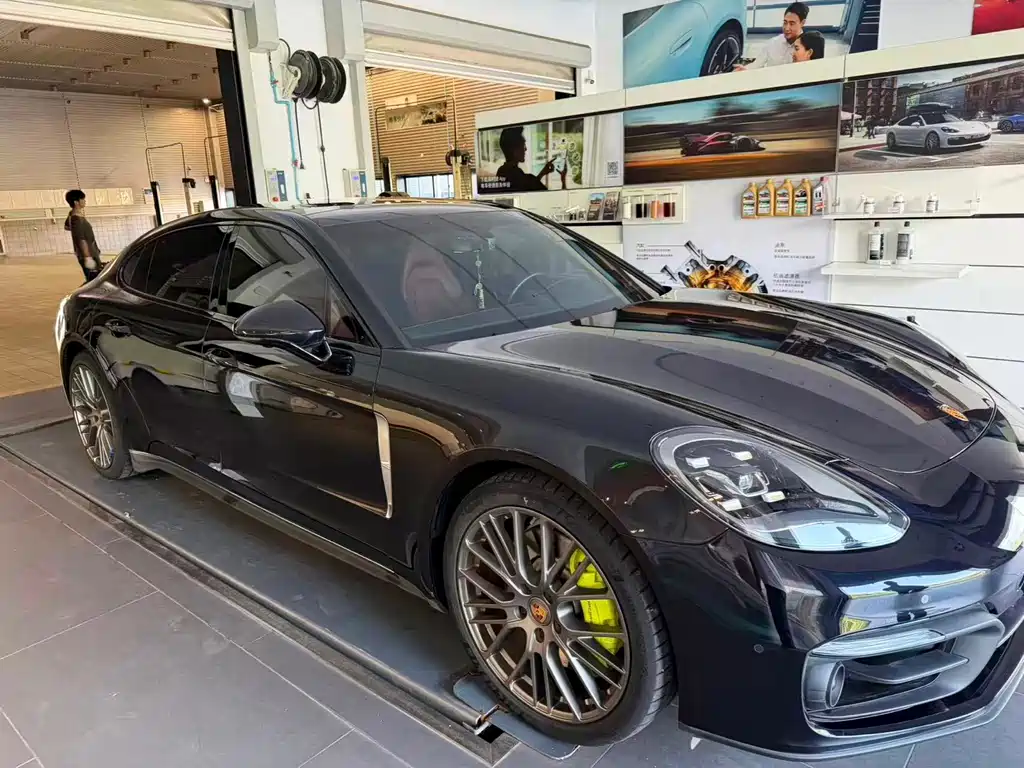 Porsche Panamera Hybrid — миниатюра 2