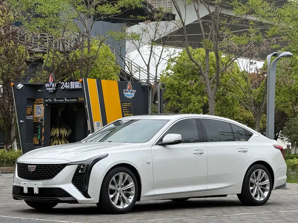 Cadillac CT5 2024
