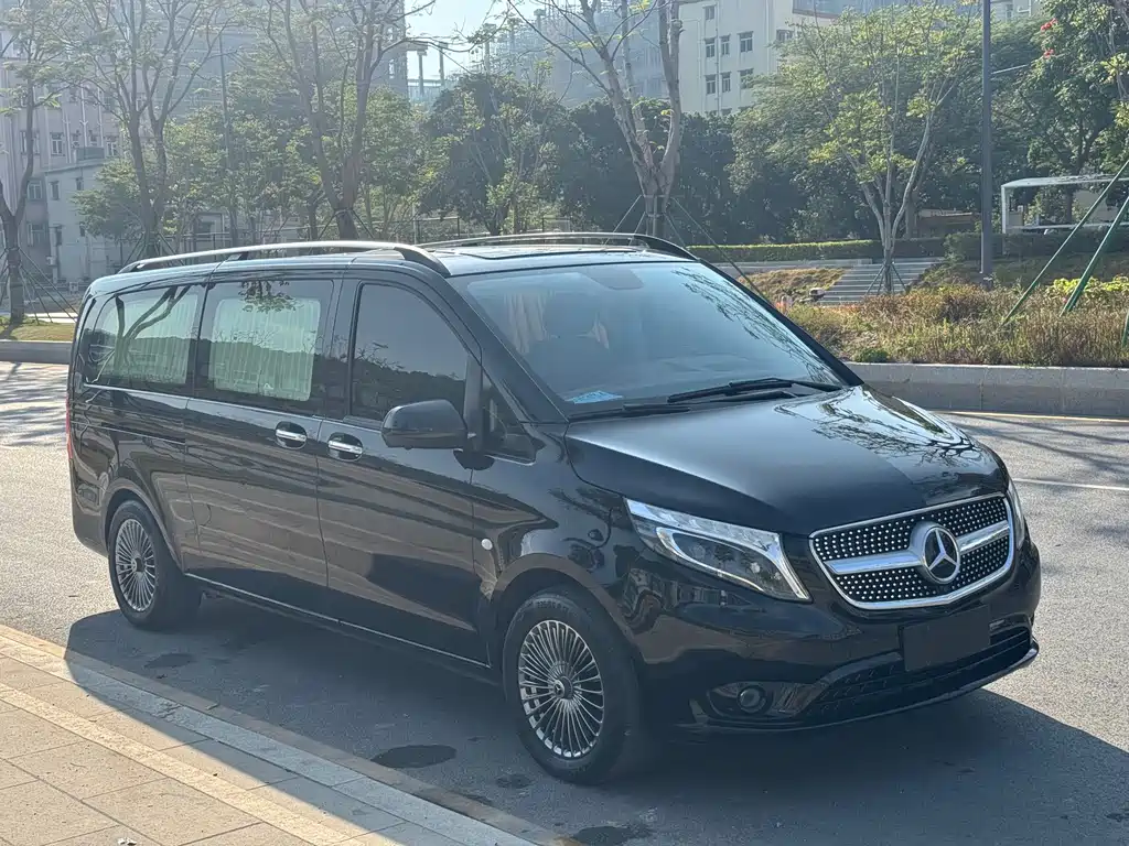 Mercedes-Benz Vito 2020 2.0T 7 мест