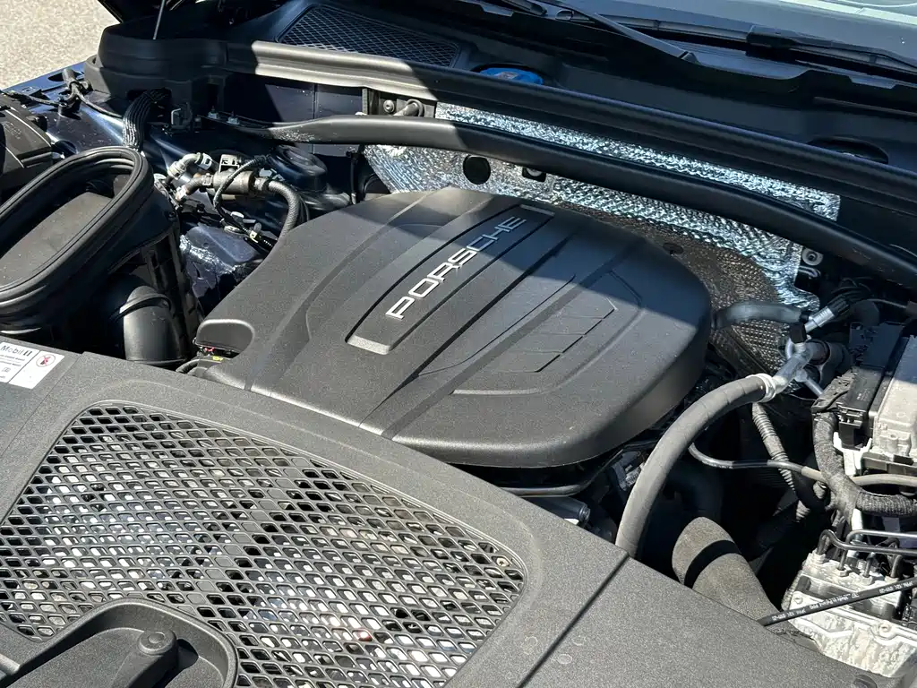 Porsche Macan — миниатюра 15