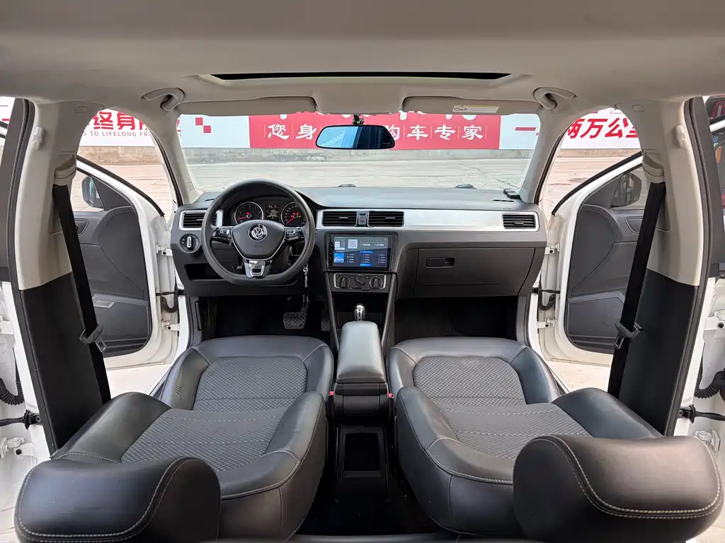 Volkswagen Santana 2015 1.6L AT Luxury