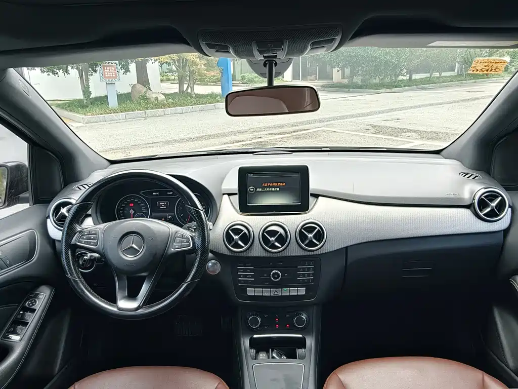 Mercedes-Benz B-Class — миниатюра 11