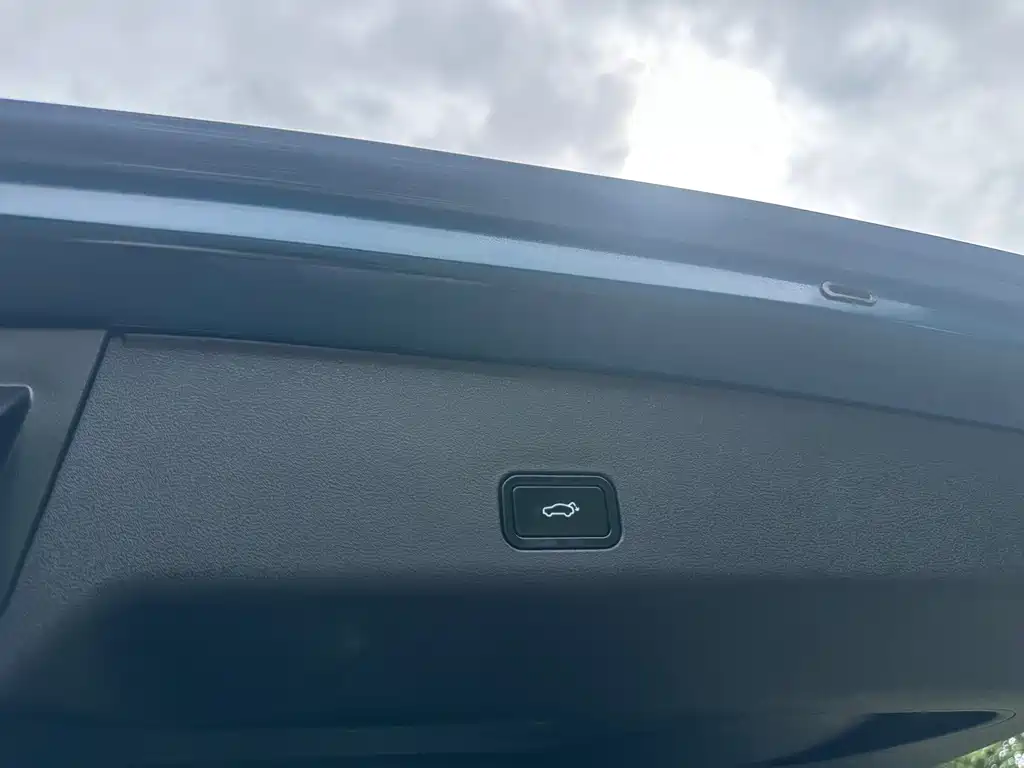 Geely Xingyue L — миниатюра 27