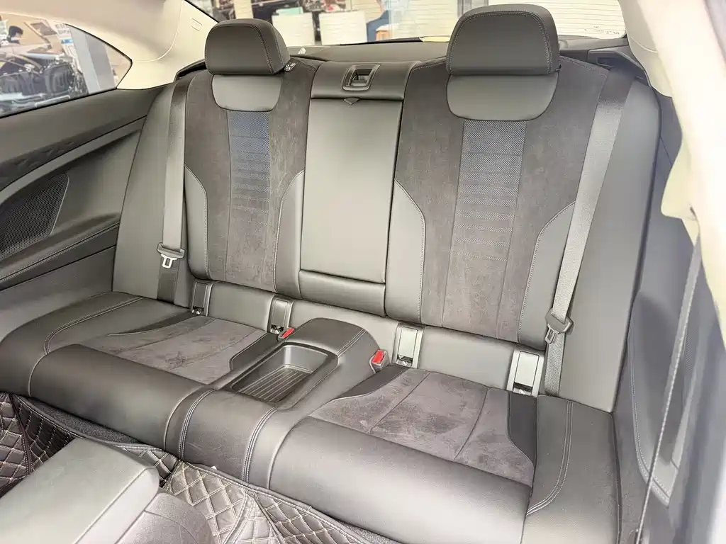 BMW 2 Series (Import) — миниатюра 9