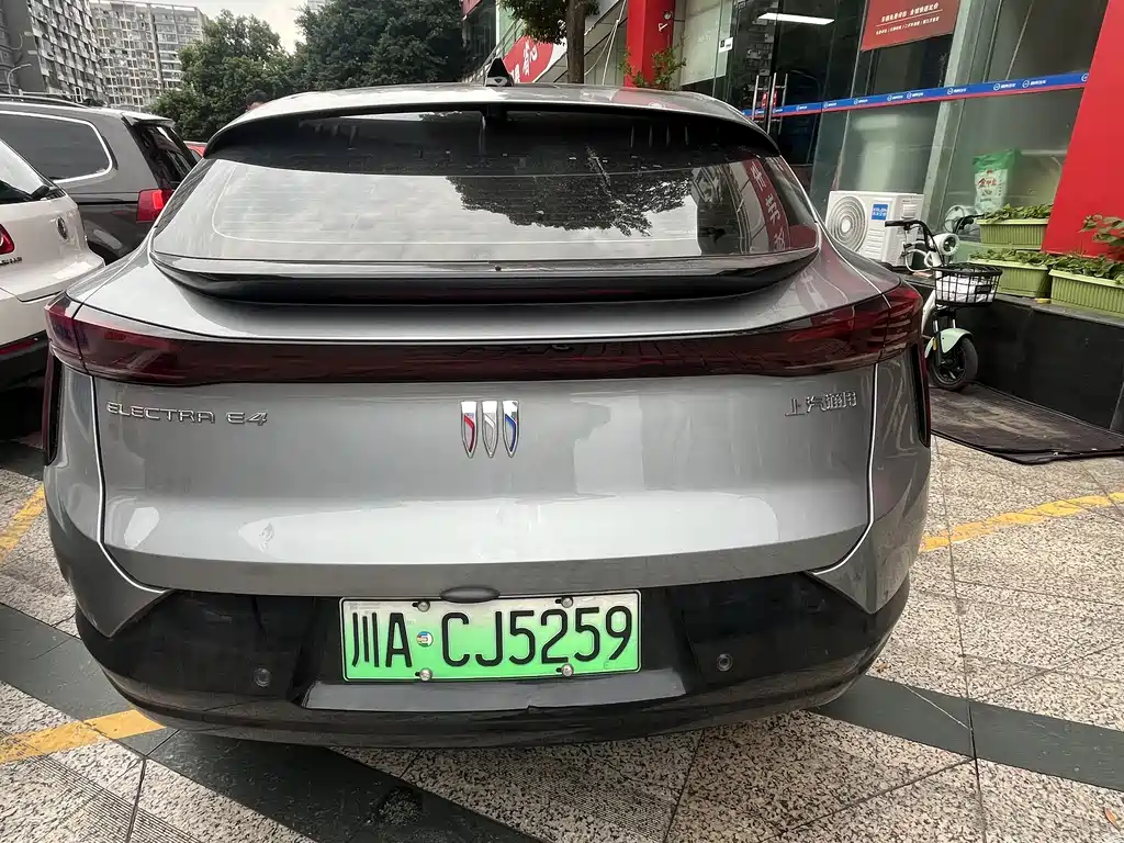 Buick E4 — миниатюра 11
