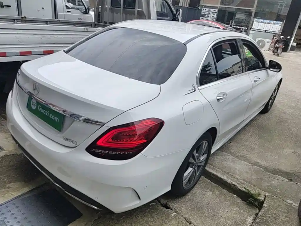 Mercedes-Benz C-Class — миниатюра 7