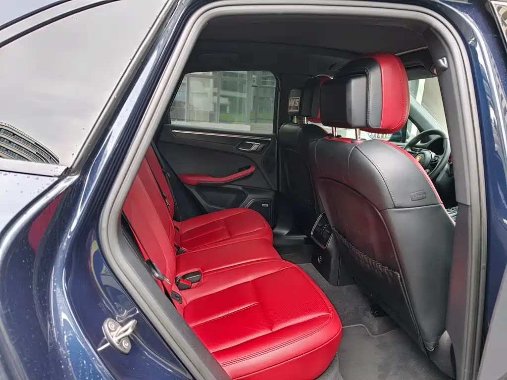 Porsche Macan — миниатюра 11