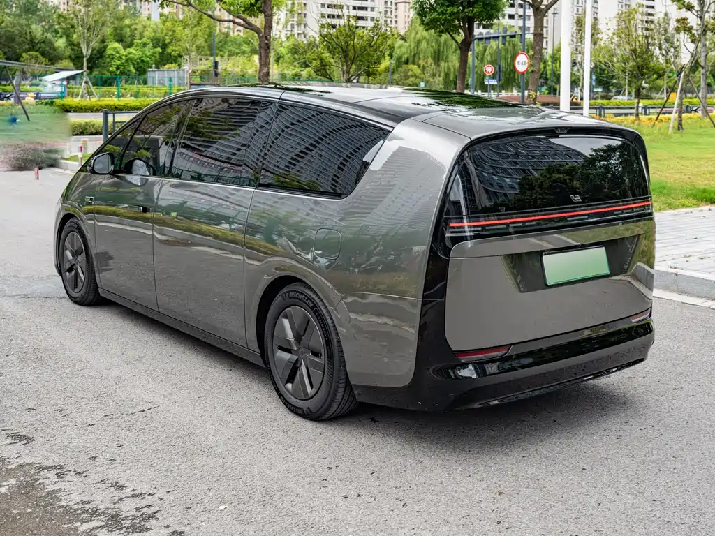 Li Auto Li MEGA — миниатюра 4
