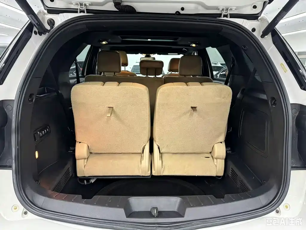 Ford Explorer (Import) — миниатюра 20