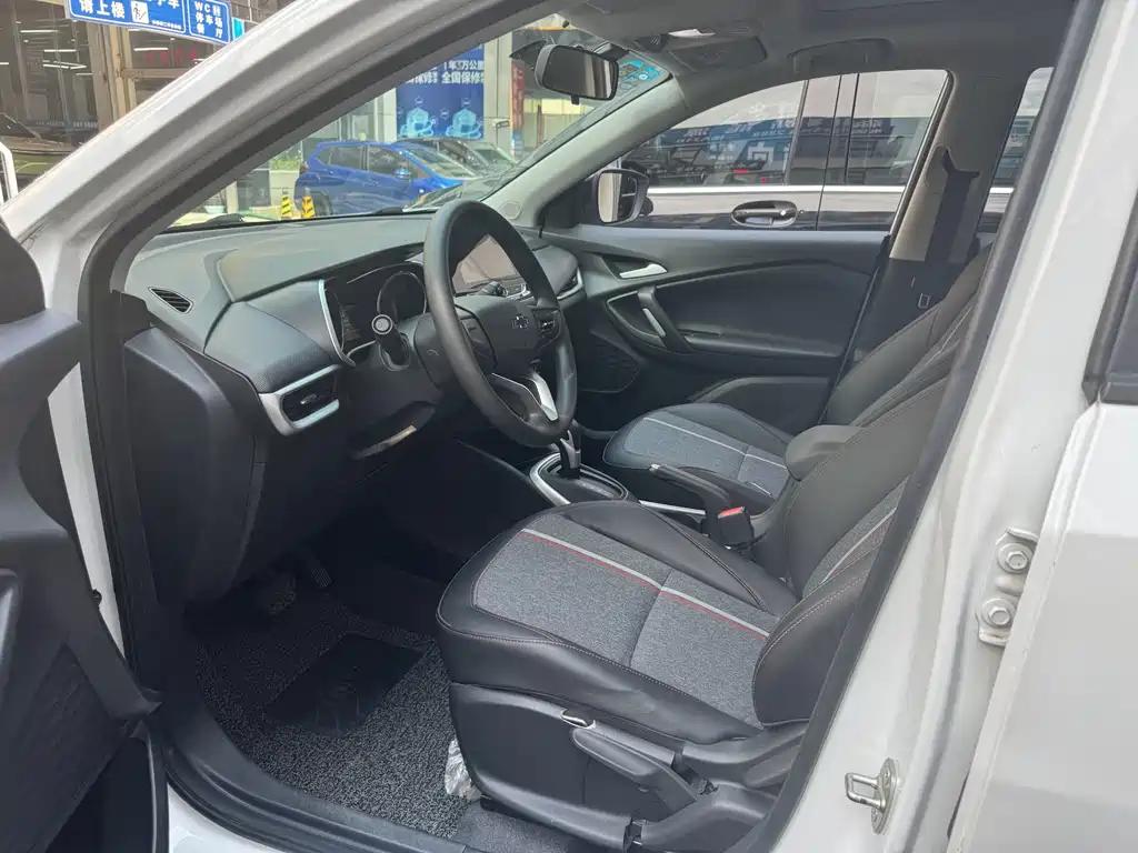 Chevrolet Trax — миниатюра 3