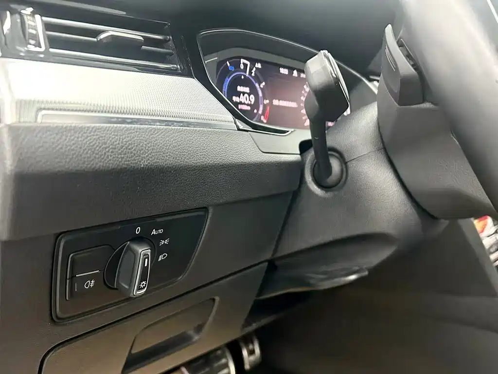 Volkswagen Magotan PHEV — миниатюра 10