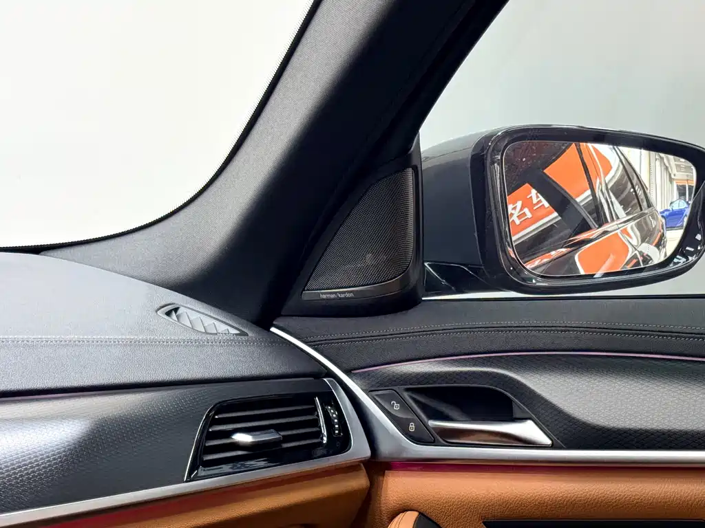 BMW 5 Series (Import) — миниатюра 18