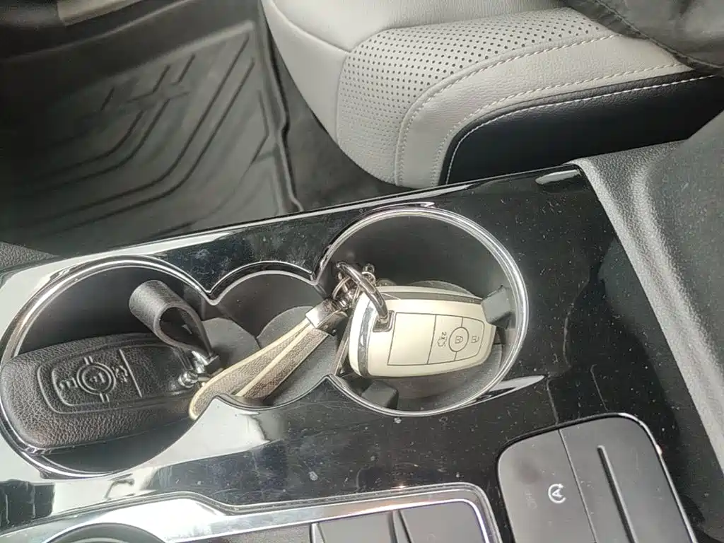 Ford Escape — миниатюра 9