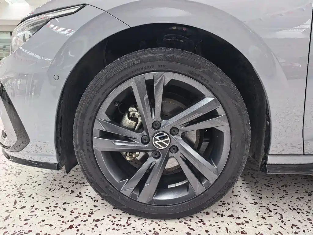 Volkswagen Golf — миниатюра 20