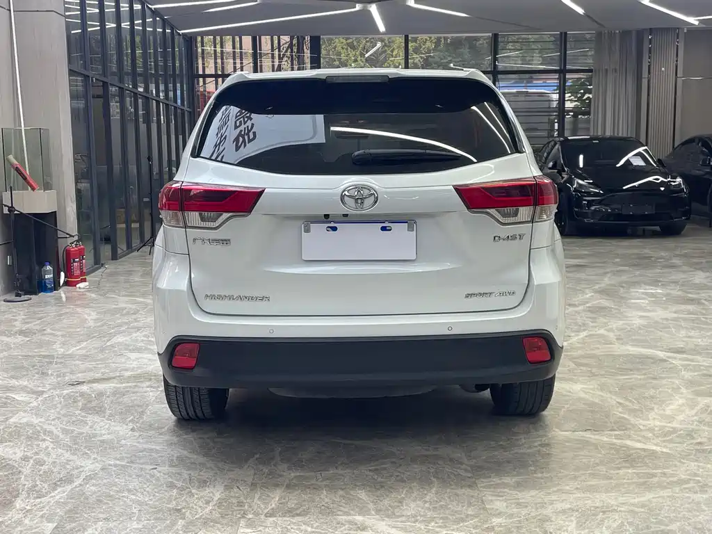 Toyota Highlander — миниатюра 5