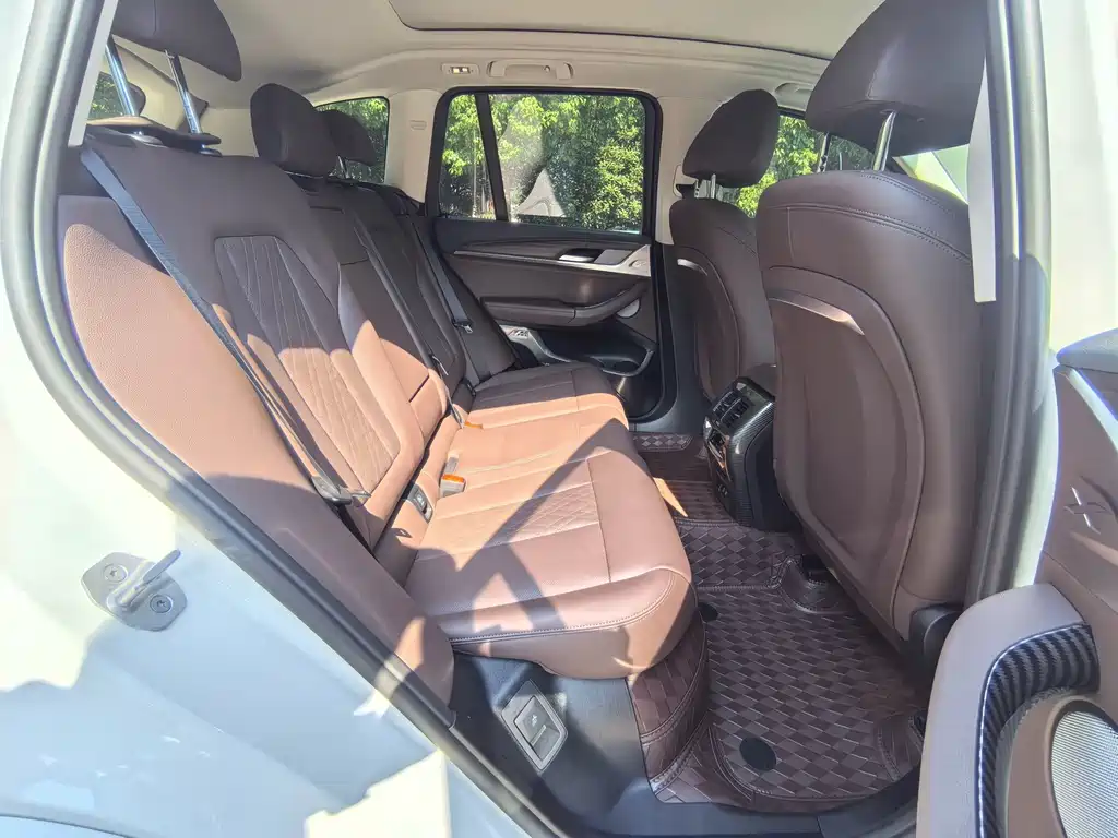 BMW X3 — миниатюра 12