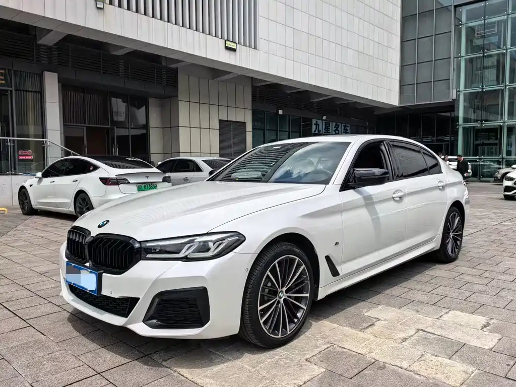 BMW 5 Series 2023