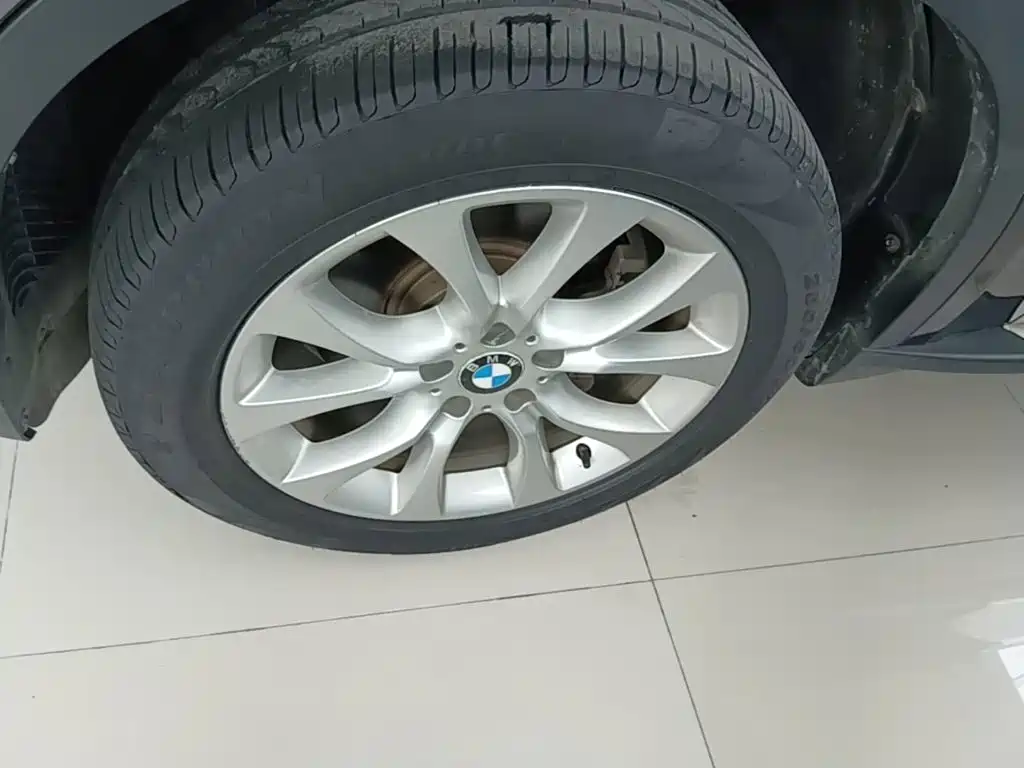 BMW X5 (Import) — миниатюра 23