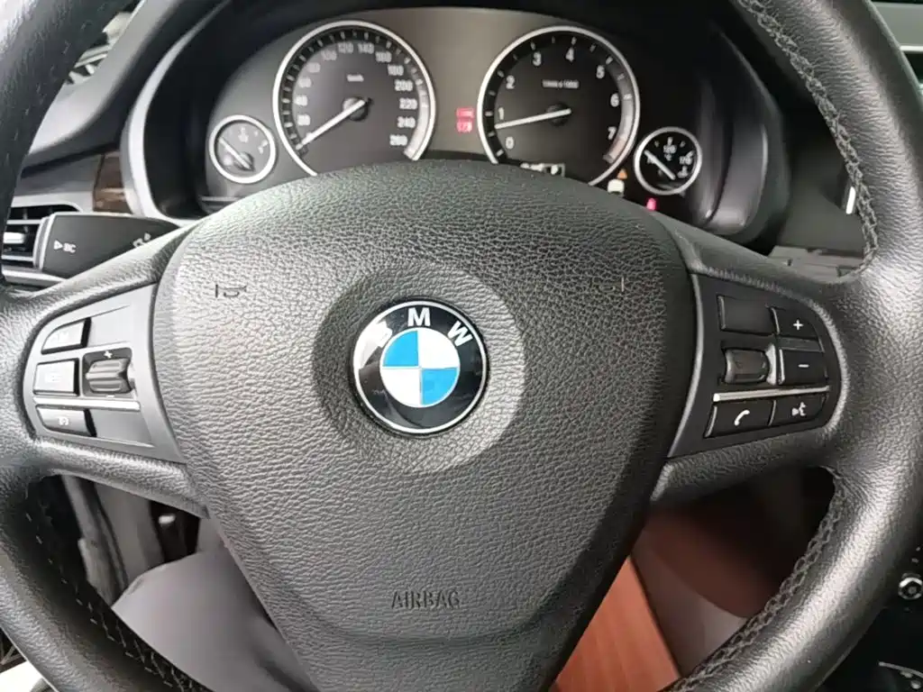 BMW X5 (Import) — миниатюра 11