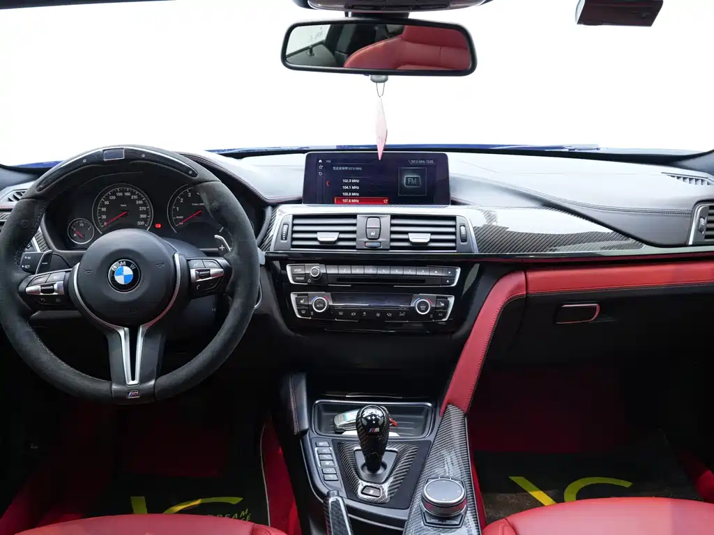 BMW M4 — миниатюра 12