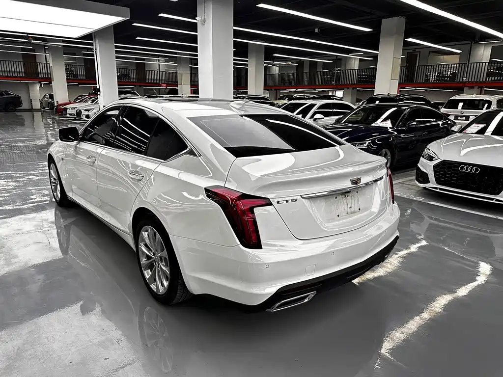 Cadillac CT5 — миниатюра 14