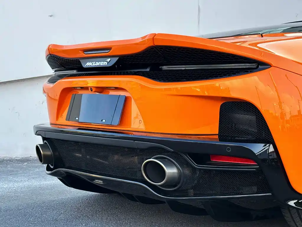 McLaren GT — миниатюра 8