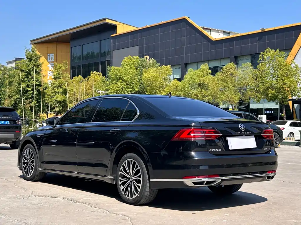 Volkswagen Phideon — миниатюра 5