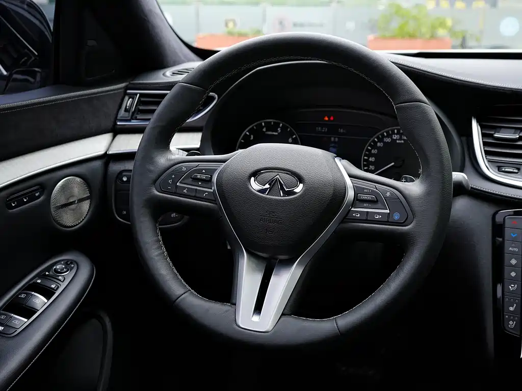 Infiniti QX50 2.0T 4WD Flagship Edition, фото 16