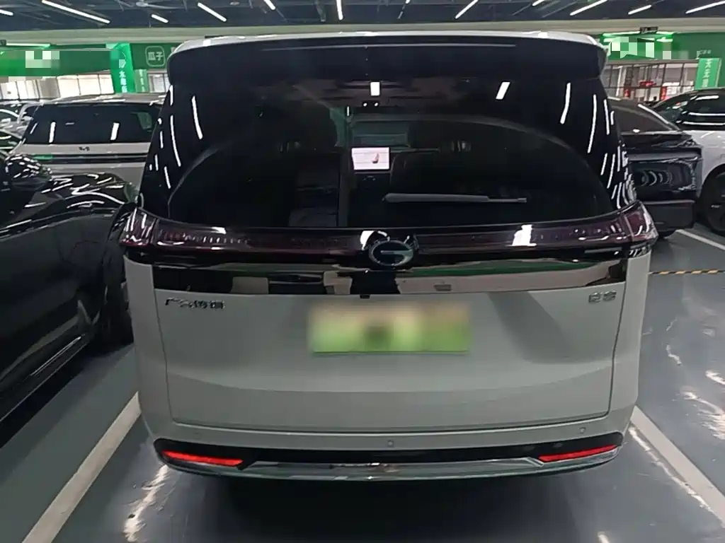 GAC Motor Trumpchi E8 PHEV — миниатюра 6