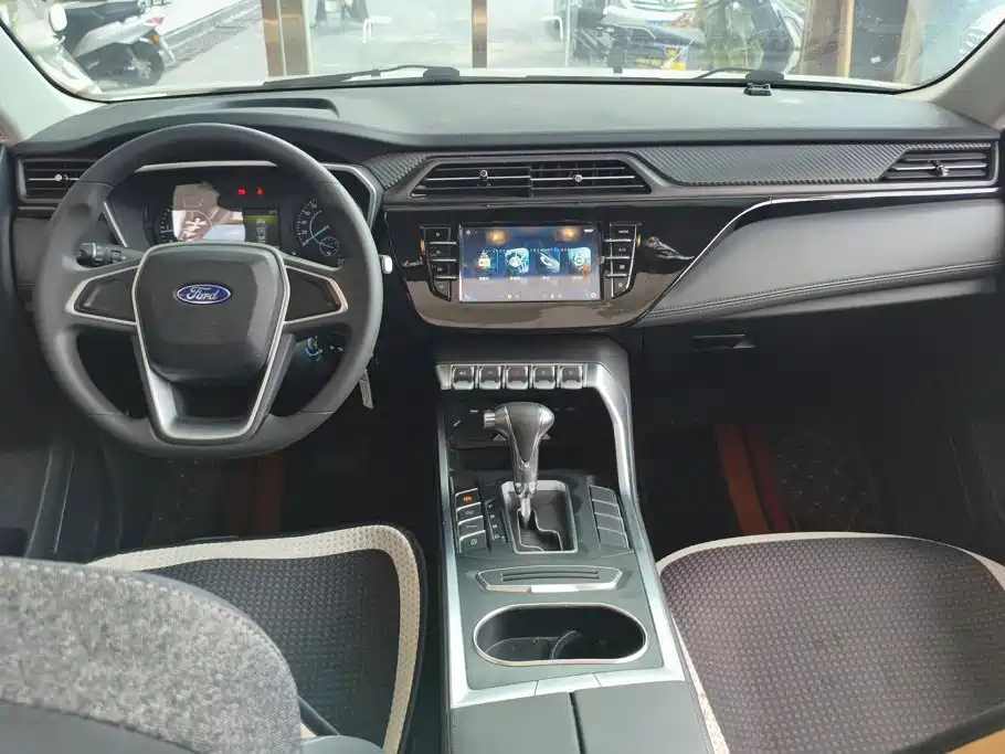 Ford Territory — миниатюра 12