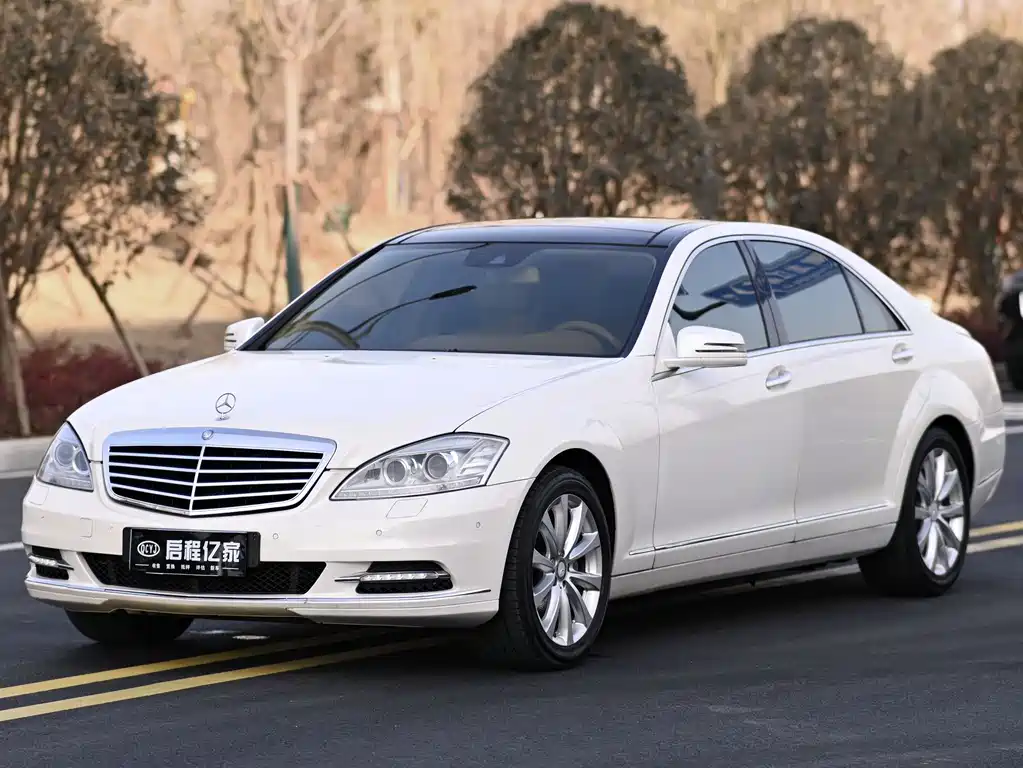 Mercedes-Benz S-Class 2012