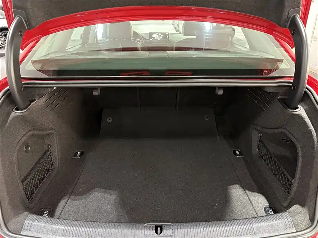 Audi A4L — миниатюра 9