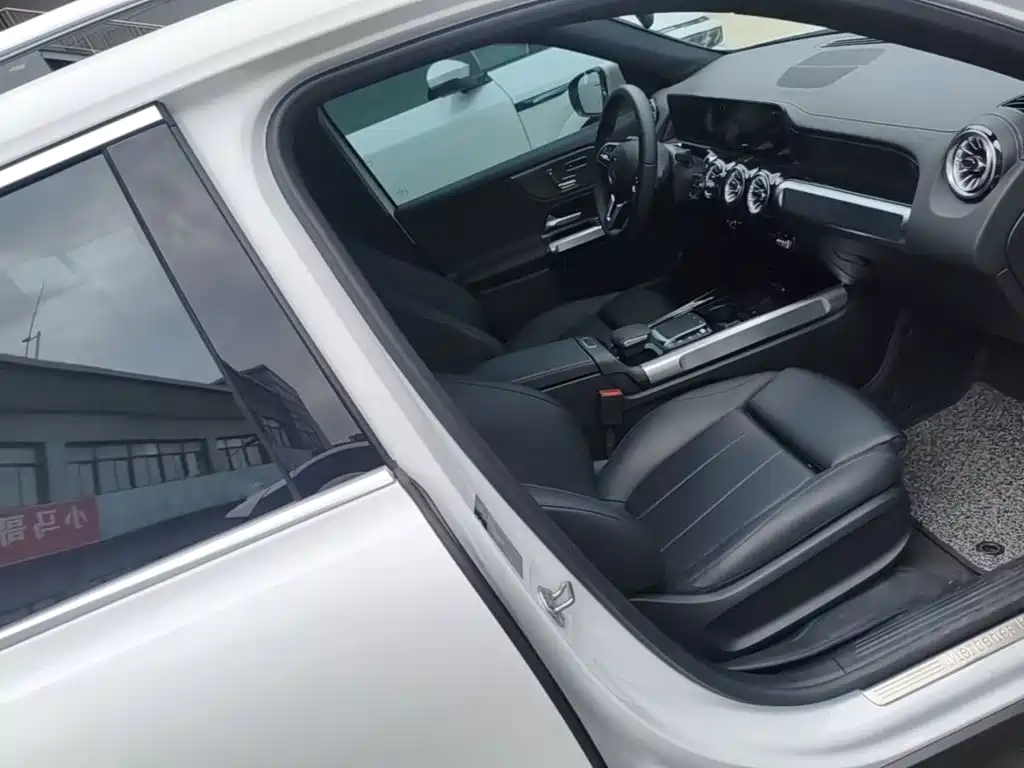 Mercedes-Benz EQB — миниатюра 25
