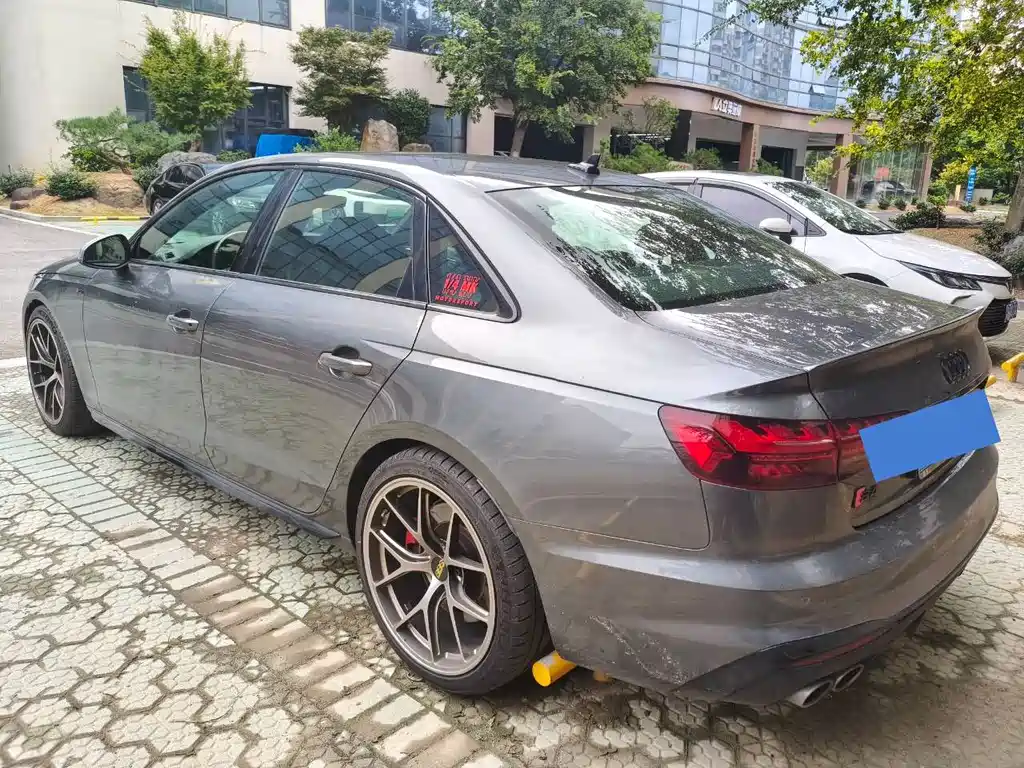 Audi S4 — миниатюра 8