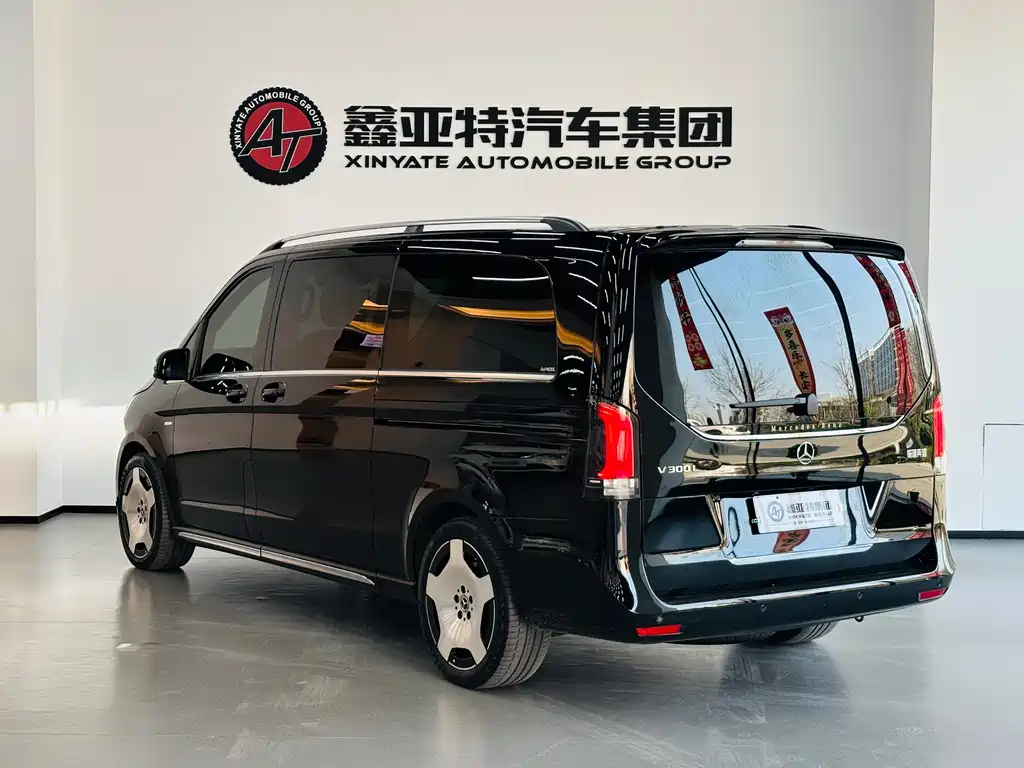 Mercedes-Benz V-Class V 2024 V 300 L Luxury