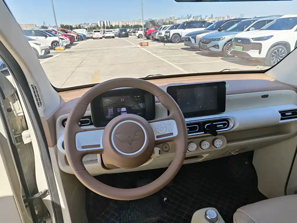 Wuling MINIEV — миниатюра 11