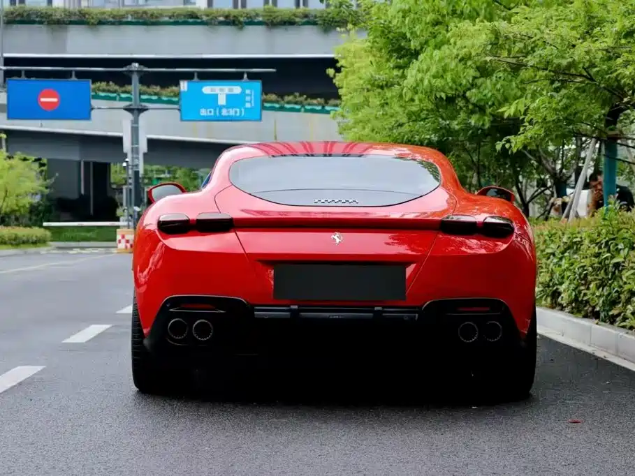 Ferrari Roma — миниатюра 2