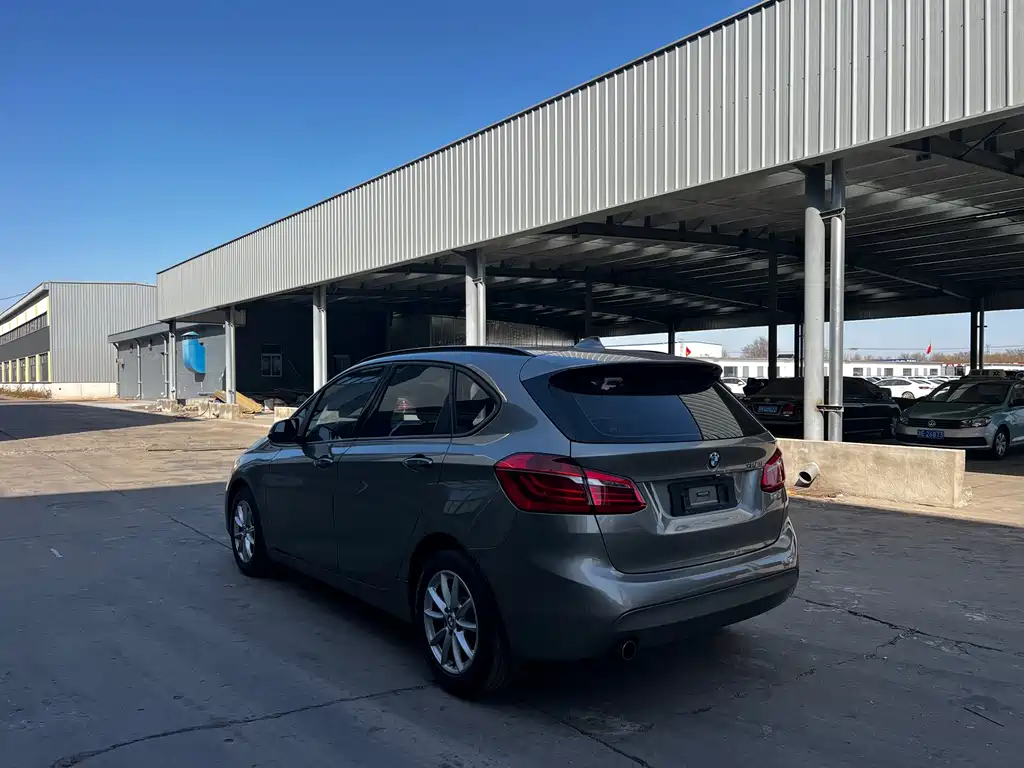 BMW 2 SERIES STATION WAGON