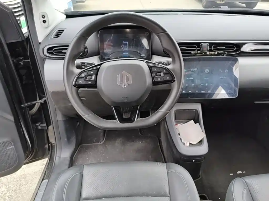 Leapmotor Leapmotor T03 — миниатюра 11