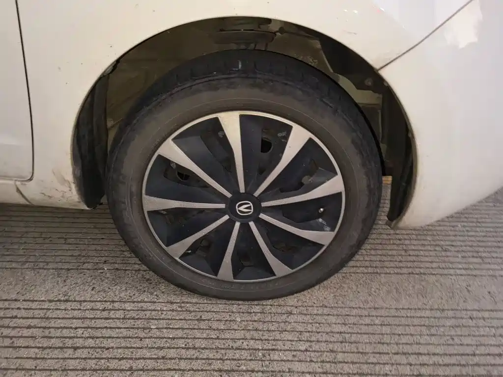 Changan Benben E-Star — миниатюра 25