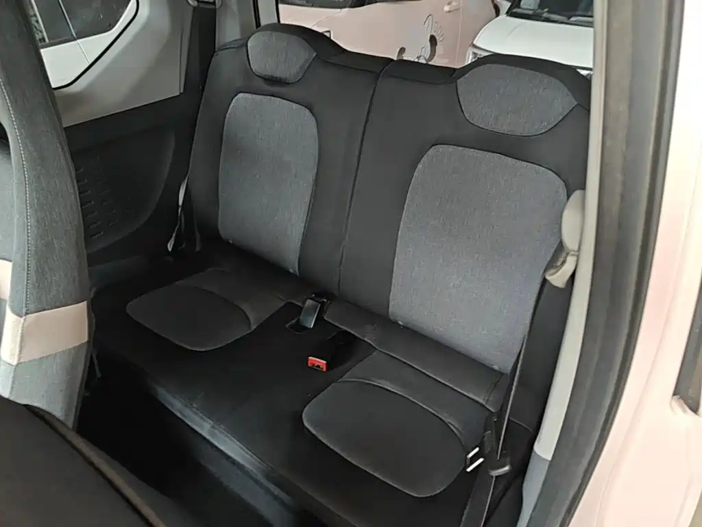 Wuling MINIEV — миниатюра 17