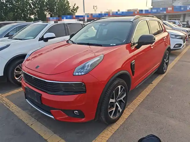 2019 Lynk & Co 01